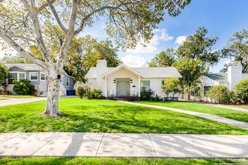 416 Funston Pl, San Antonio, TX, 78209-6820 | Card Image