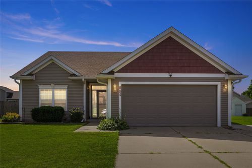 804 Se Dovetail Rd, Grimes, IA, 50111-4750 | Card Image