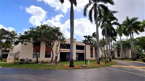 1-20025 Ne 3rd Ct, Miami, FL, 33179-2952 | Card Image