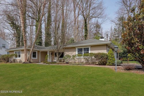 220 Dwight Rd, Middletown, NJ, 07748-3027 | Card Image