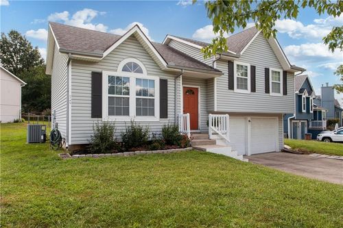 1705 W Pelham Path, Raymore, MO, 64083-8112 | Card Image