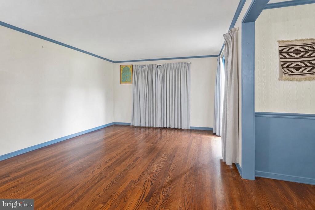 Residential in GAITHERSBURG 5