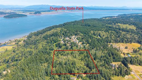 659 E Sleeper Rd, Oak Harbor, WA, 98277-9471 | Card Image
