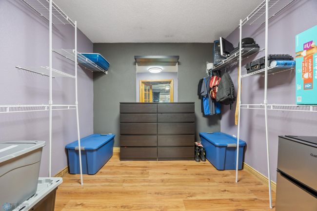 Storage/Office Area/Den | Image 21