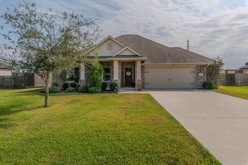15285 Cliff St, Hamshire, TX, 77622-7426 | Card Image
