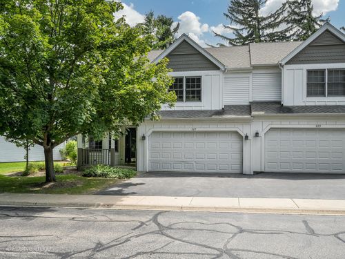 227 Spring Point Dr, Carpentersville, IL, 60110-2834 | Card Image
