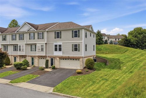 2000 Duncan Ln, Pittsburgh, PA, 15236-1585 | Card Image