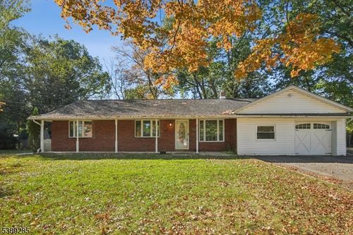 39 Tower Rd, Livingston, NJ, 07039-2519 | Card Image