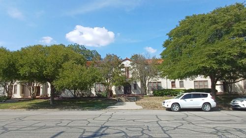 219 W Magnolia Ave, San Antonio, TX, 78212-2980 | Card Image