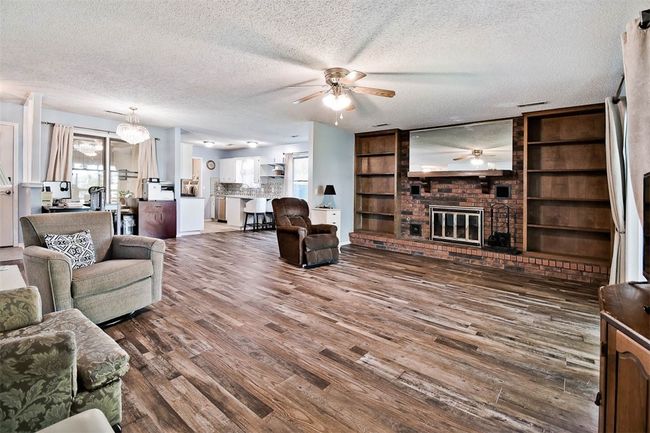 Living Room | Image 7