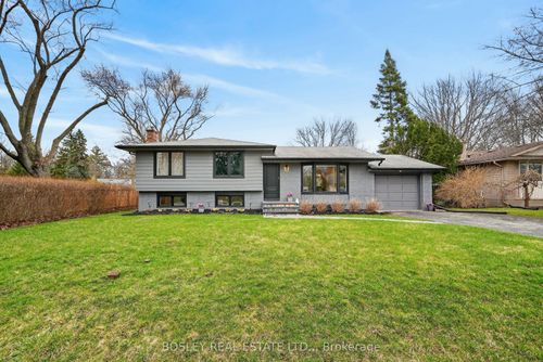 19 Dixie Ave, Niagara on the Lake, ON, L0S1J0 | Card Image