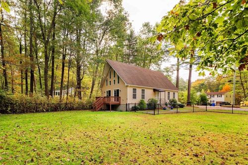 267 Carlisle Rd, Bedford, MA, 01730-1536 | Card Image