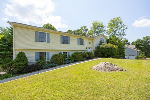 333 Cary Rd, Fishkill, NY, 12524-2936 | Card Image