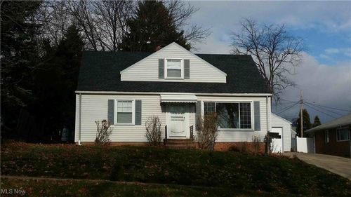 5785 Andover Blvd, Garfield Heights, OH, 44125-4364 | Card Image