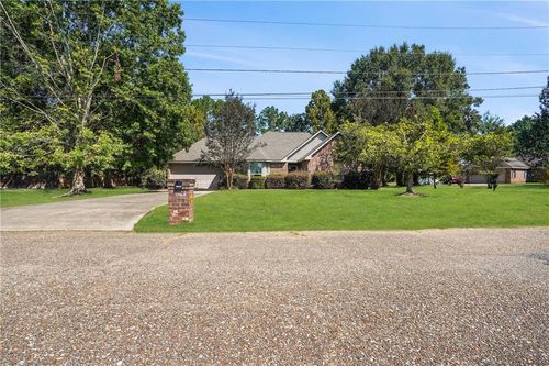 17379 Oak Hollow Dr, Ponchatoula, LA, 70454-4982 | Card Image