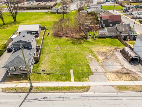 20 Eleventh Street W, Cornwall, ON, K6J3A9 | Card Image