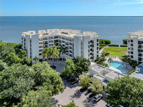 unit-424-2020 Harbourside Dr, LONGBOAT KEY, FL, 34228-4245 | Card Image