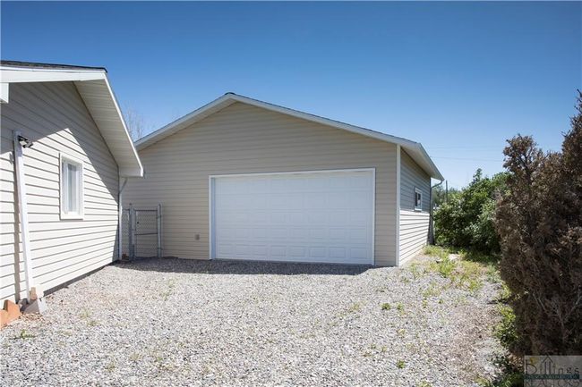 903 Agate Ct, House other with 4 bedrooms, 2 bathrooms and null parking in Hardin MT | Image 6