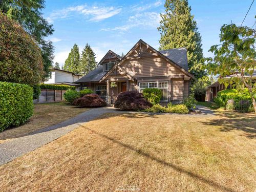 3538 Bluebonnet Road, North Vancouver, BC, V7R4E1 | Card Image