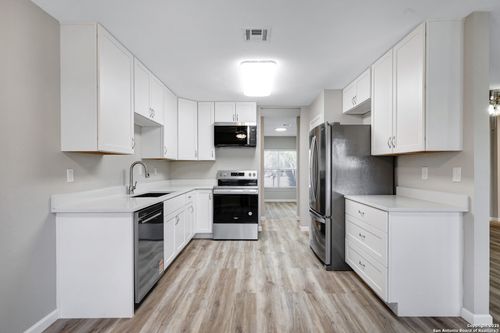 7103 Spring Point St, San Antonio, TX, 78249-2600 | Card Image