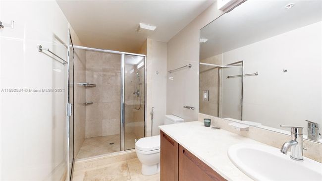 TH-307 - 250 Sunny Isles Blvd, Condo with 3 bedrooms, 2 bathrooms and null parking in Sunny Isles Beach FL | Image 25