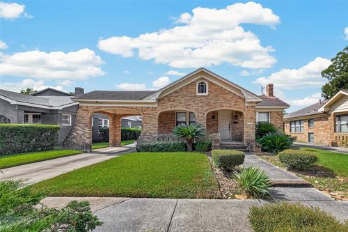 2418 Rosewood St, Houston, TX, 77004-5246 | Card Image