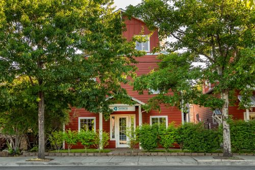 626 Nw Arizona Ave, Bend, OR, 97703-3221 | Card Image