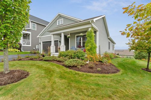 18 Split Rock Ct, South Burlington, VT, 05403-4535 | Card Image