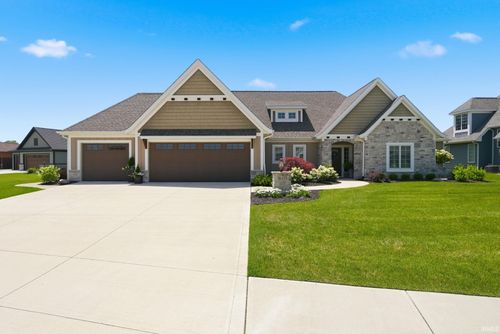 16493 Chilton Cv, Huntertown, IN, 46748-0049 | Card Image