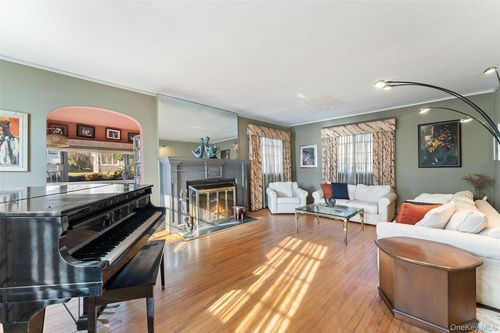 10 Shawnee Avenue, Yonkers, NY, 10710 | Card Image