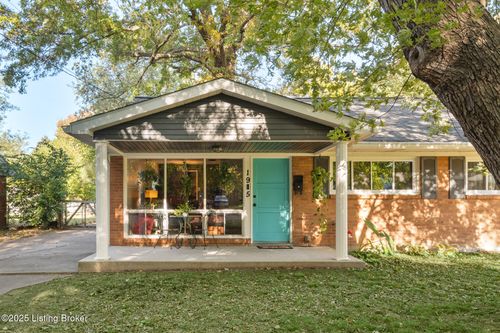 1915 Heaton Rd, Louisville, KY, 40216-2829 | Card Image