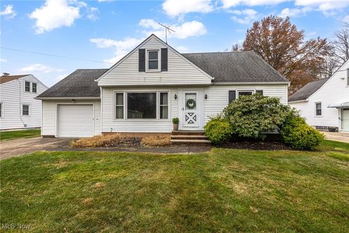 6512 Elmarge Dr, Independence, OH, 44131-4920 | Card Image