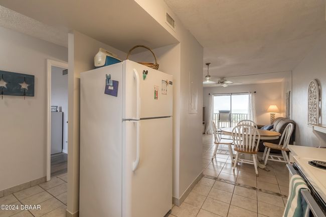 APT-208 - 3180 Ocean Shore Blvd, Condo with 2 bedrooms, 2 bathrooms and null parking in Ormond Beach FL | Image 10