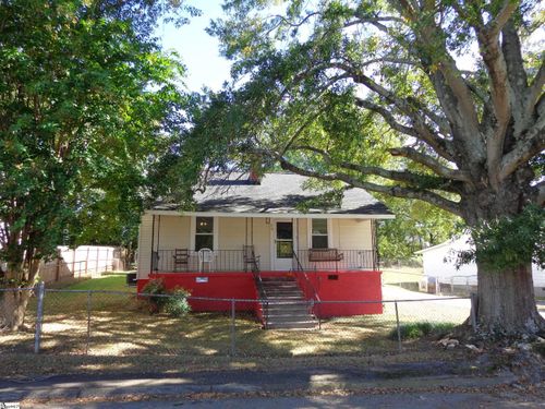 26 Baldwin St, Greenville, SC, 29611-4640 | Card Image