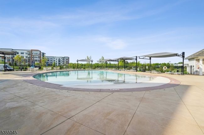 UNIT-103 - 2 Vanderbilt Blvd, Townhouse with 2 bedrooms, 2 bathrooms and null parking in Florham Park NJ | Image 34