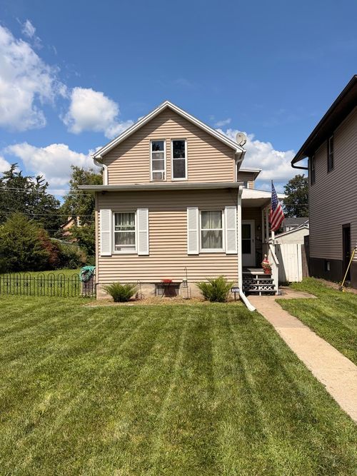 722 6th Avenue S, Clinton, IA, 52372 | Card Image