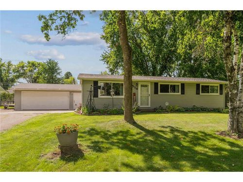 516 Gerald St, Osceola, WI, 54020-8134 | Card Image