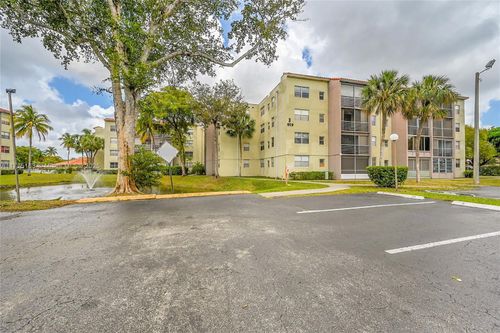 apt-3300-1820 N Lauderdale Ave, North Lauderdale, FL, 33068-4242 | Card Image