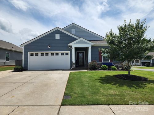 195 Willow Valley Dr, Mooresville, NC, 28115-7015 | Card Image