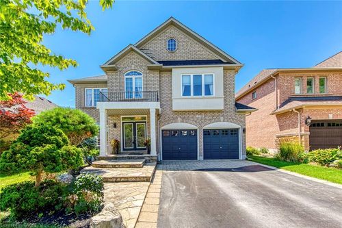 2380 Woodcrest Dr, Oakville, ON, L6M4S2 | Card Image