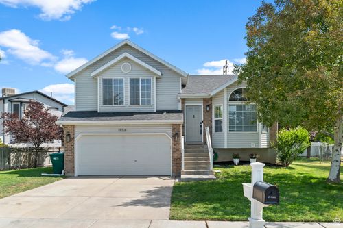 1956 Jenny Ln, Clearfield, UT, 84015-4338 | Card Image