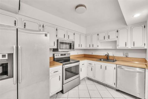 apt-414-1681 Nw 70th Ave, Plantation, FL, 33313-5266 | Card Image