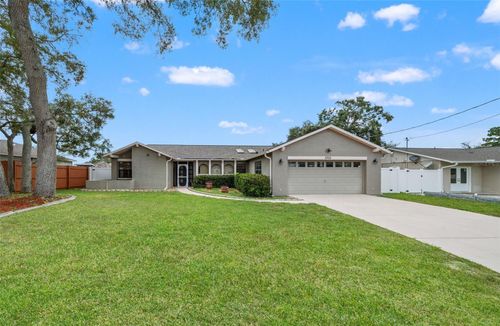 3303 Bluffview Dr, Spring Hill, FL, 34609-2725 | Card Image