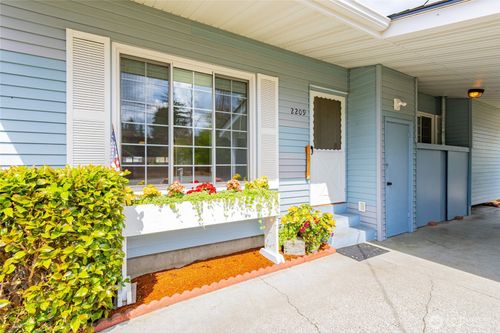 2209 Golf Club Rd Se, Lacey, WA, 98503-3172 | Card Image