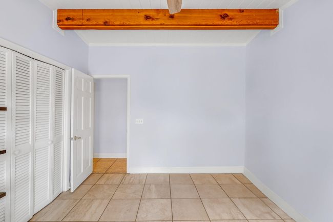 Guest Bedroom 1 | Image 16