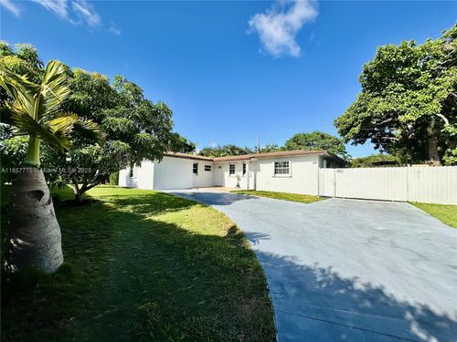 16101 Sw 98th Ct, Miami, FL, 33157 | Card Image