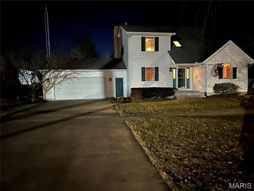 804 Montgomery Avenue, Litchfield, IL, 62052 | Card Image