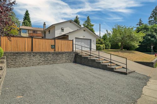 852 Eland Dr, Campbell River, BC, V9W6Y8 | Card Image