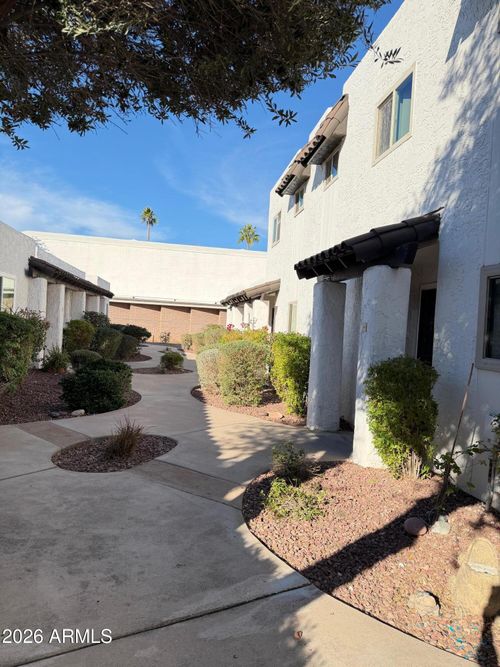 e-2400 N 71st St, Scottsdale, AZ, 85257-2077 | Card Image