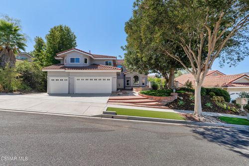 260 Goldenwood Cir, Simi Valley, CA, 93065-6771 | Card Image